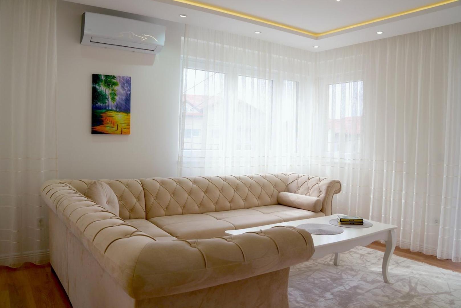 Apartment Triple A